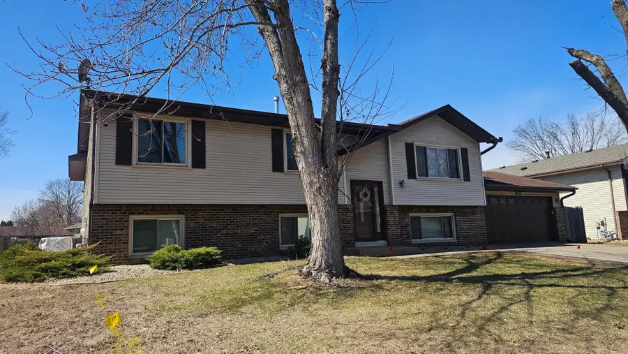 8309 Penn Avenue N, Brooklyn Park, MN 55444 - #2
