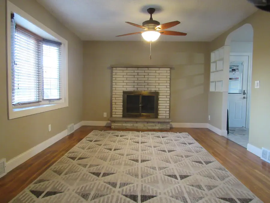 5340 Byron Avenue N, Crystal, MN 55429 - #2