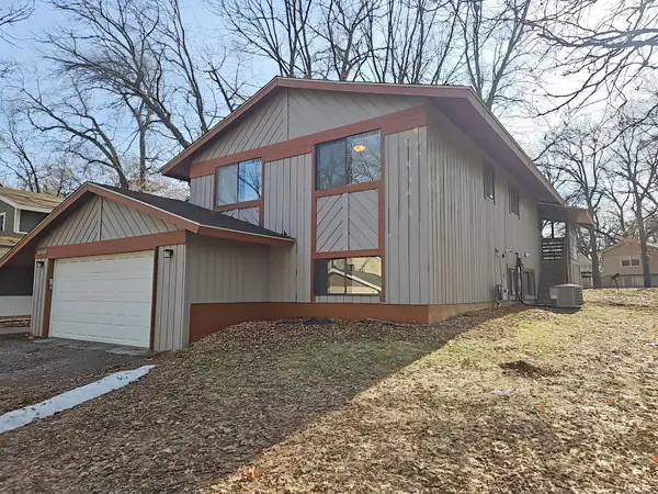 10810 Linwood Forest Drive, Champlin, MN 55316