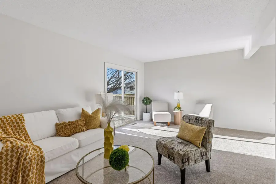 411 Dorland Place, Maplewood, MN 55119 - #3