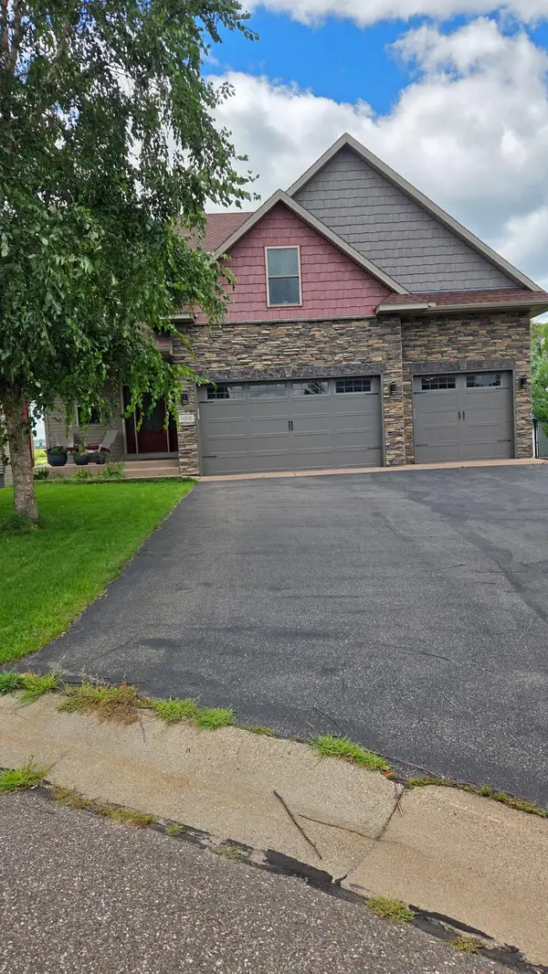 14896 Bison Street Nw, Anoka, MN 55303