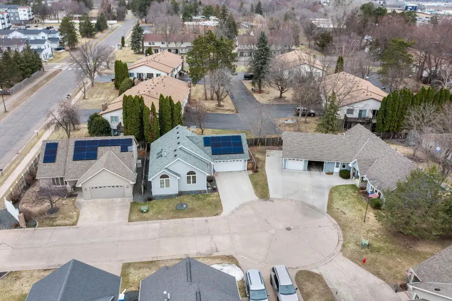 420 Village Court, Cambridge, MN 55008 - #2