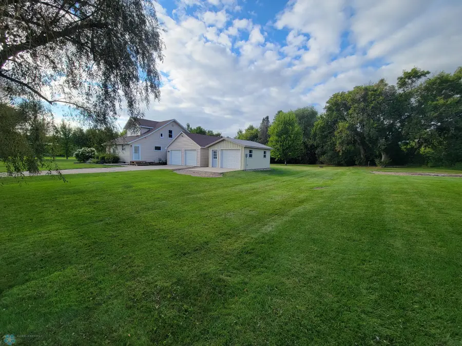 551 Wall Avenue, Horace, ND 58047 - #3