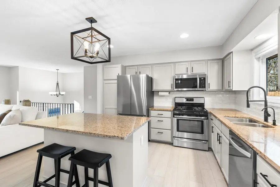 7404 Laredo Drive, Chanhassen, MN 55317 - #2