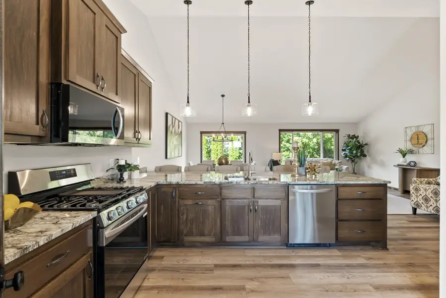 9972 14th Circle Ne, Saint Michael, MN 55376 - #3