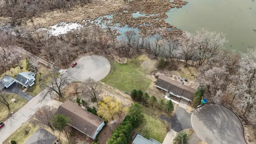 1801 Western Avenue N, Roseville, MN 55113 - #2