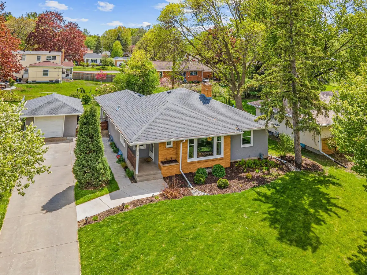 1374 Eldridge Avenue W, Roseville, MN 55113 - #1