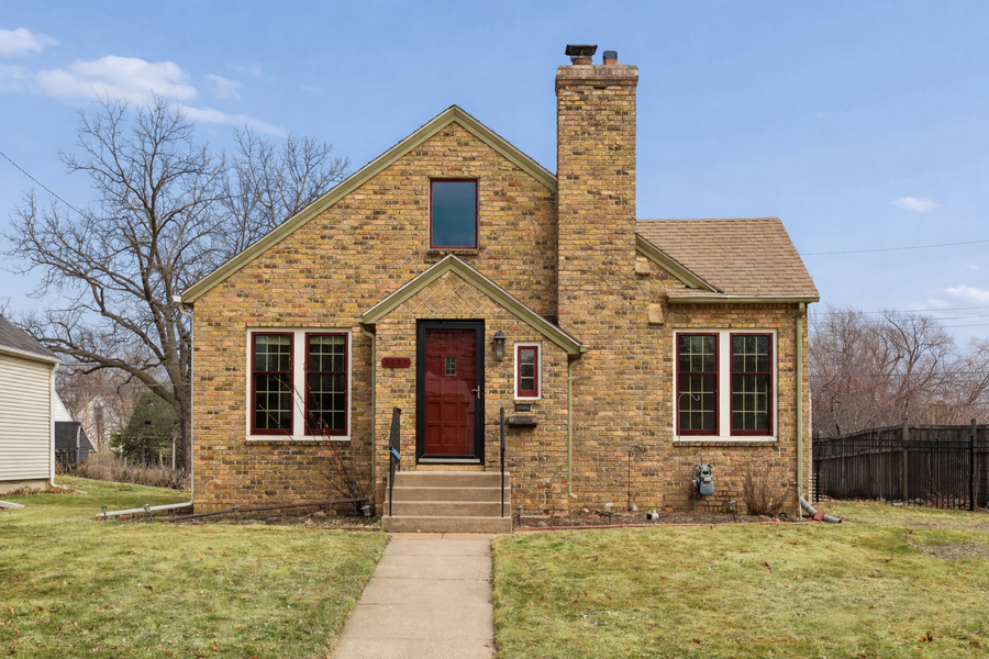 2227 Roosevelt Street Ne, Minneapolis, MN 55418 - #2