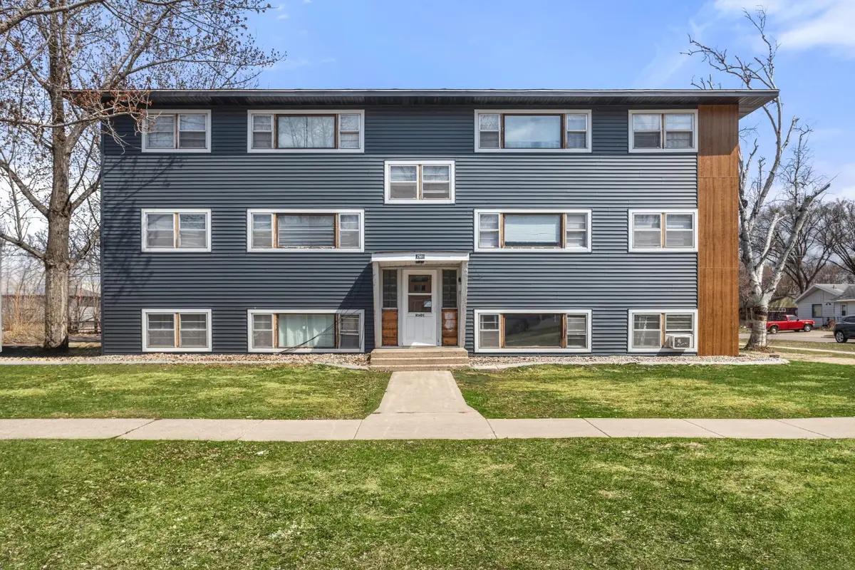 2501 9th Street N, Fargo, ND 58102 - #1
