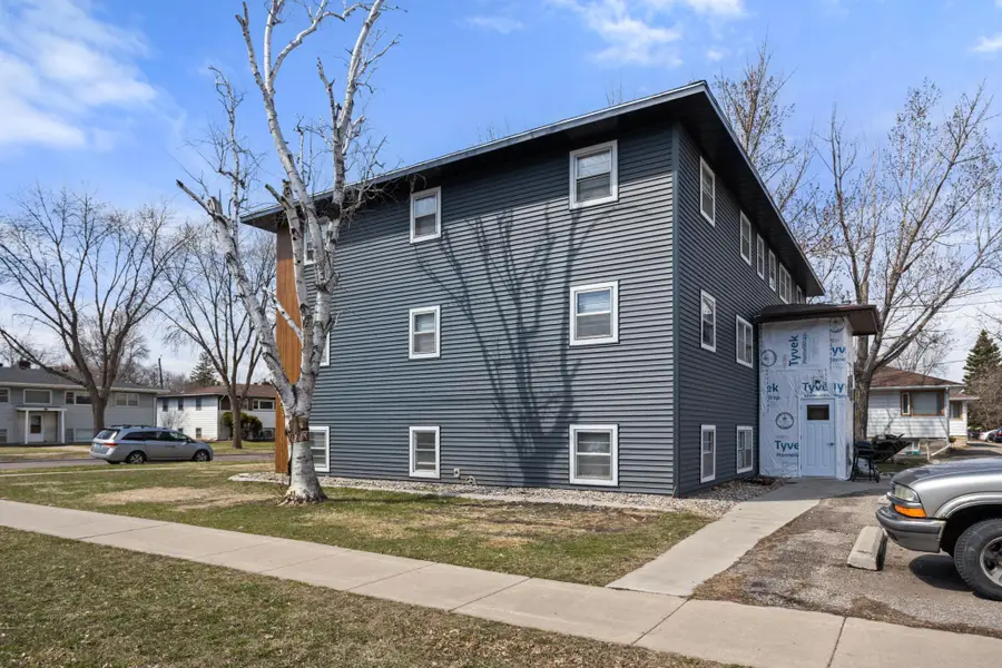 2501 9th Street N, Fargo, ND 58102 - #3