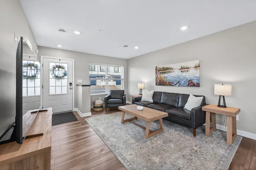 5251 Long Pointe Pass, Woodbury, MN 55129 - #3