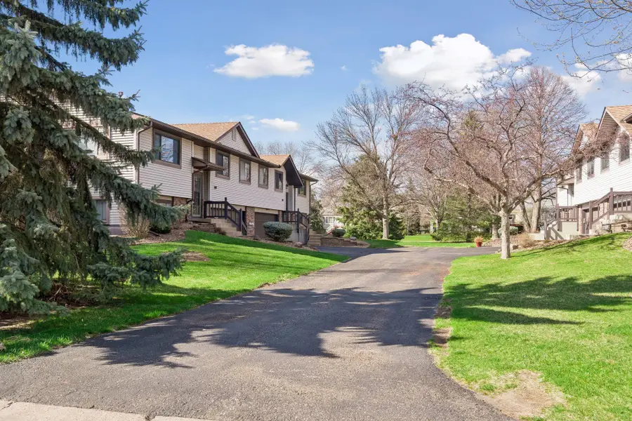 606 Donegal Circle, Shoreview, MN 55126 - #2