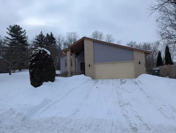 1632 Sherwood Way, Eagan, MN 55122