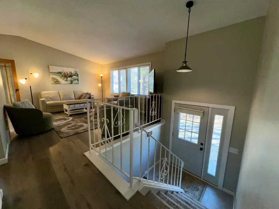 923 Lawnview Avenue, Shoreview, MN 55126 - #3