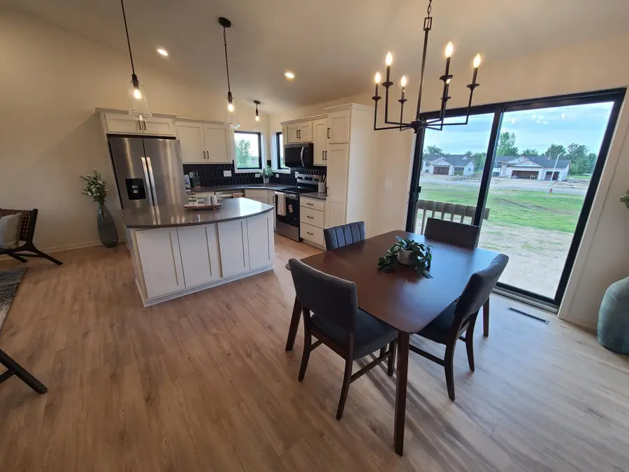 907 13th Street Nw, Kasson, MN 55944 - #3