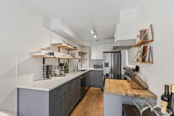 2928 Dean Parkway #2L, Minneapolis, MN 55416