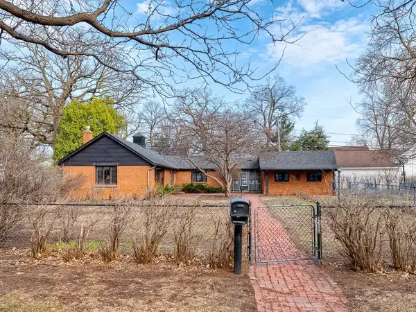 4230 Ewing Avenue N, Robbinsdale, MN 55422