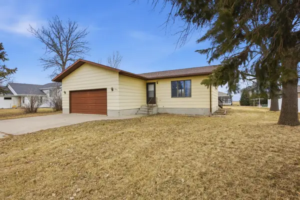 205 6th Avenue E, Halstad, MN 56548