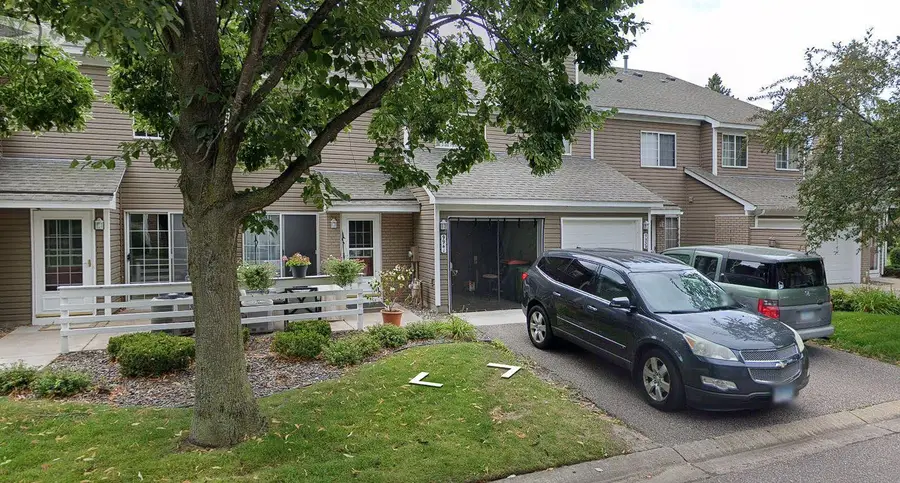 9941 Fillmore Street Ne, Blaine, MN 55434 - #2