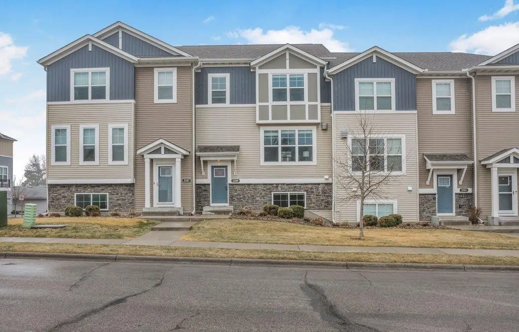 2189 Gateway Hill Road, Saint Paul, MN 55109 - #1