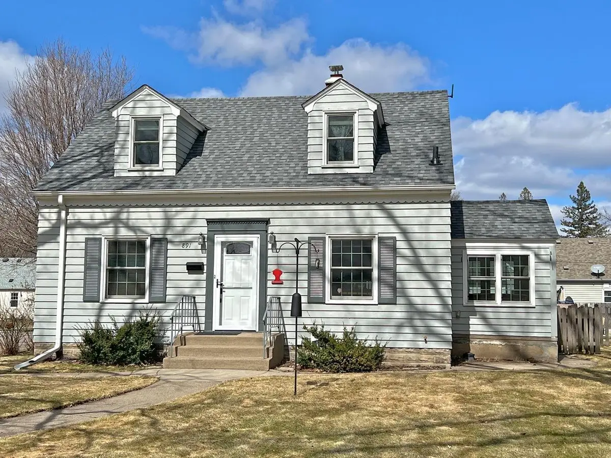 891 Nebraska Avenue W, Saint Paul, MN 55117 - #1