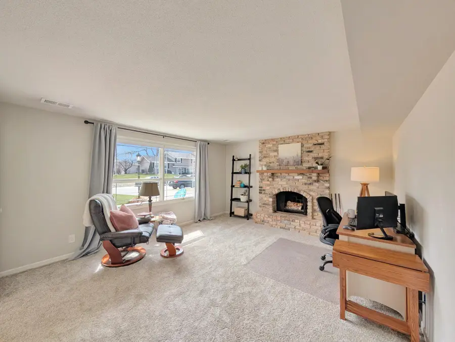 8500 34th Avenue N, New Hope, MN 55427 - #3