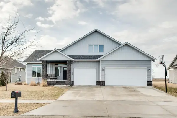 657 Westminster Drive, Moorhead, MN 56560