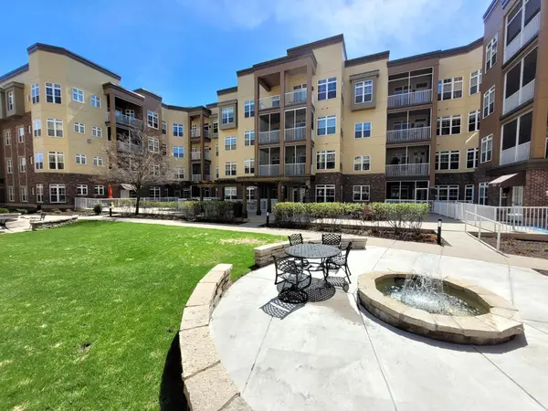 2550 38th Avenue Ne #108, Saint Anthony, MN 55421