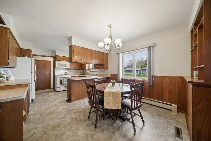 306 3rd Avenue Se, Blooming Prairie, MN 55917 - #2