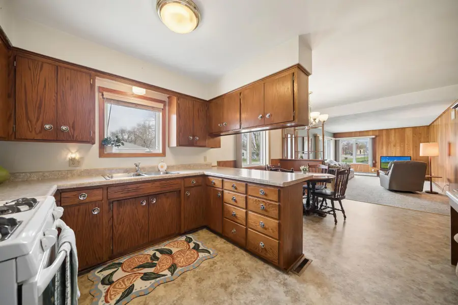 306 3rd Avenue Se, Blooming Prairie, MN 55917 - #3