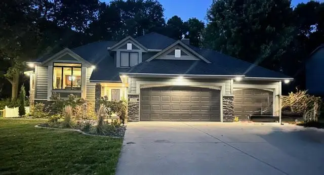 7832 18th Street N, Oakdale, MN 55128 - #3