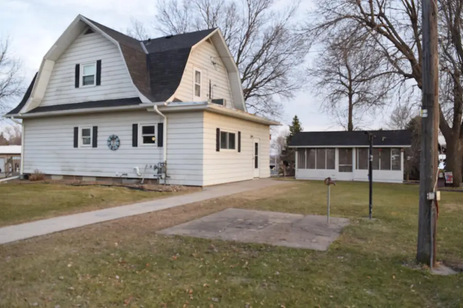140 1st Avenue N, Brownton, MN 55312 - #3