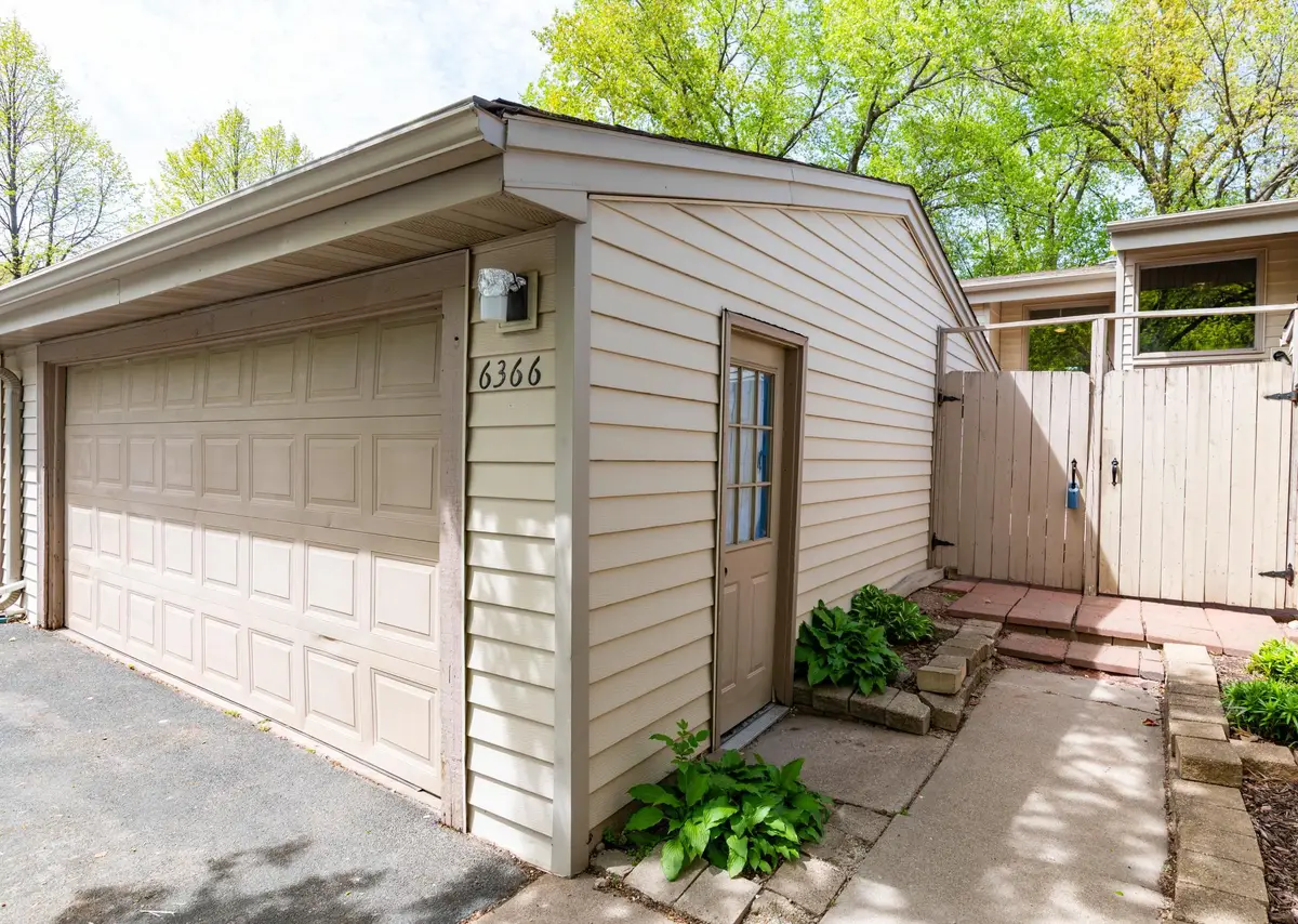 6366 Aspenwood Plaza, Woodbury, MN 55125 - #1