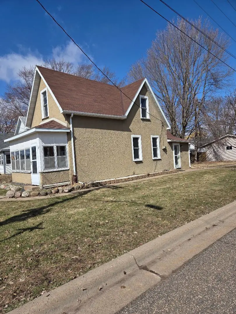 15 W 3rd Street, Rush City, MN 55069 - #2