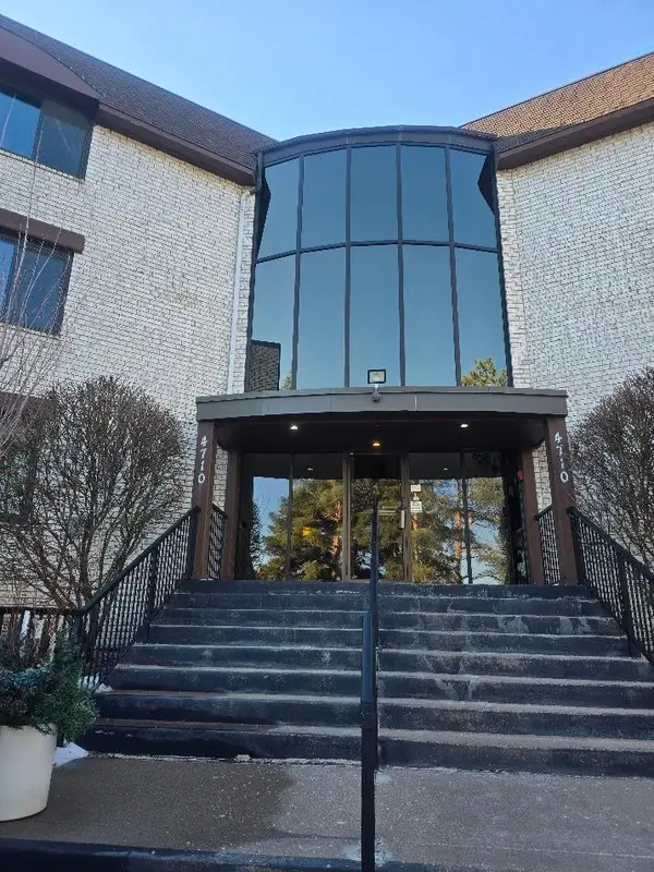 4710 58th Avenue N #106, Crystal, MN 55429