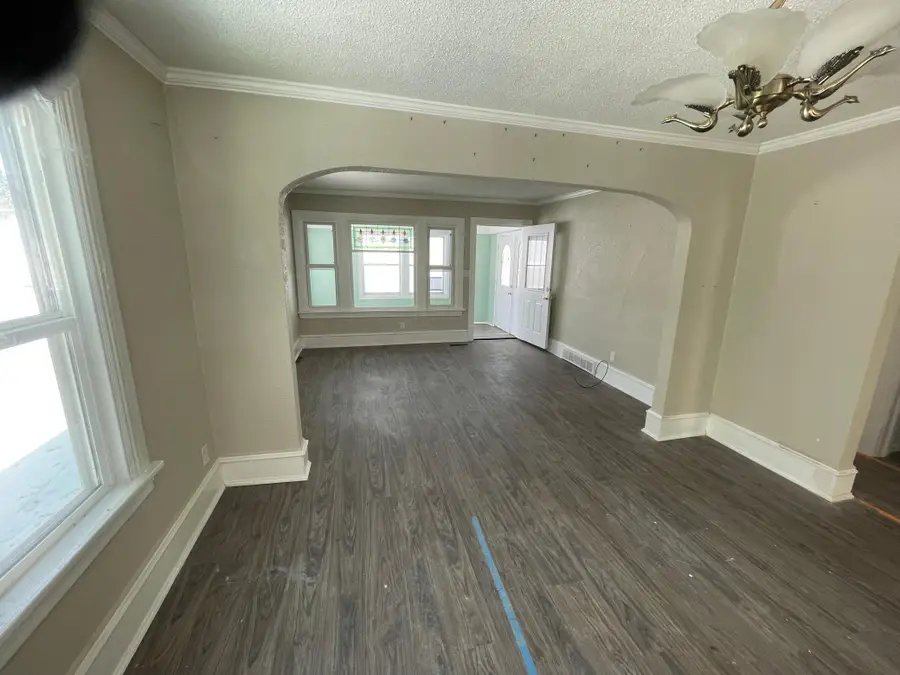 911 W Cavour Avenue, Fergus Falls, MN 56537 - #3