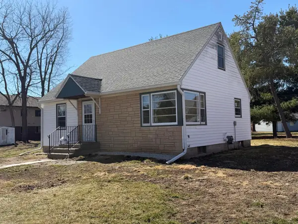 307 N Walnut Street, La Crescent, MN 55947