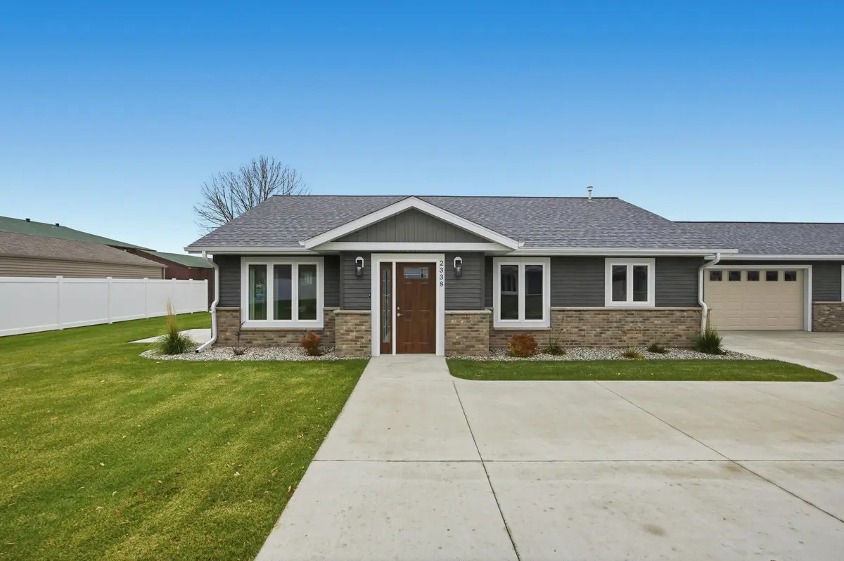 2338 30 Avenue S, Fargo, ND 58104 - #1
