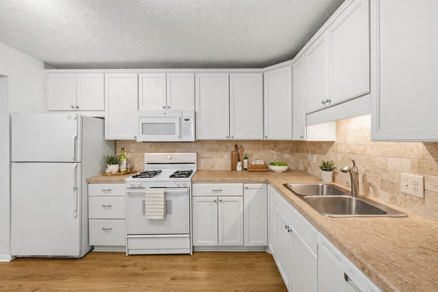 4860 Park Commons Drive #211, Saint Louis Park, MN 55416 - #3