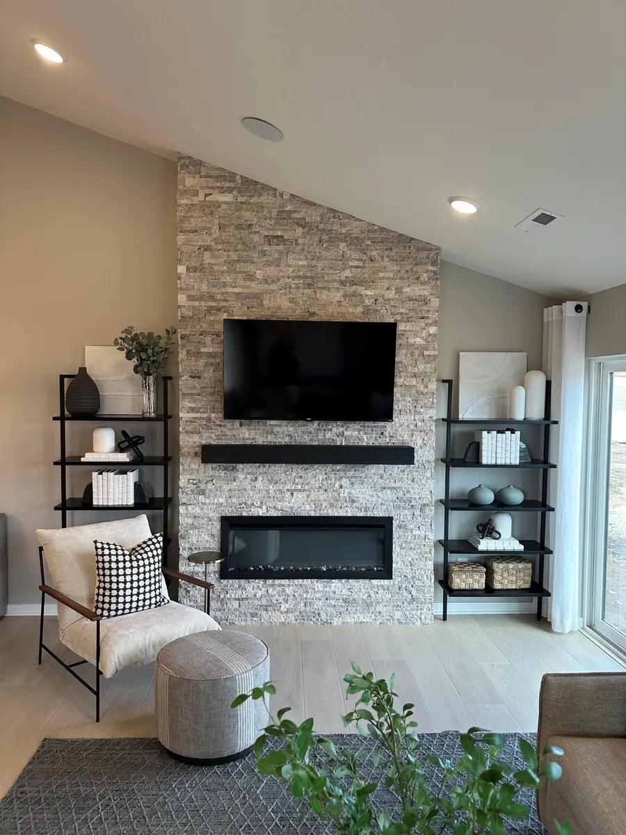 8810 63rd Street S, Cottage Grove, MN 55016 - #3