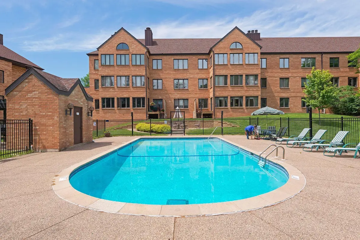1830 Eagle Ridge Drive #2010, Mendota Heights, MN 55118 - #1