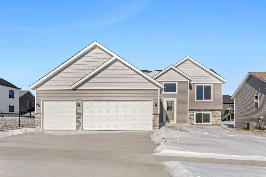 2009 Goldenray Drive, Faribault, MN 55021 - #2