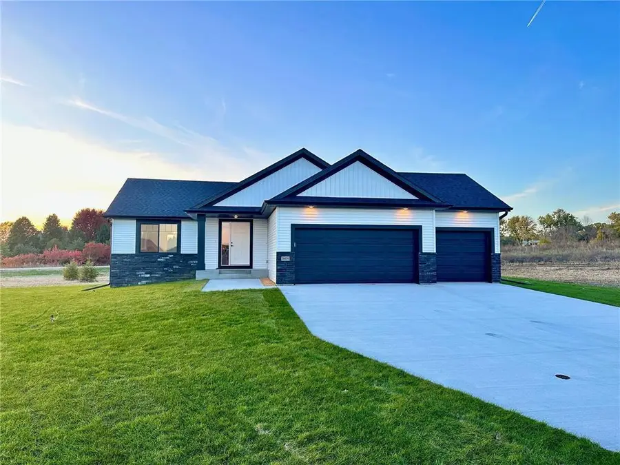 1608 Sugar Avenue, Pine Island, MN 55963 - #2