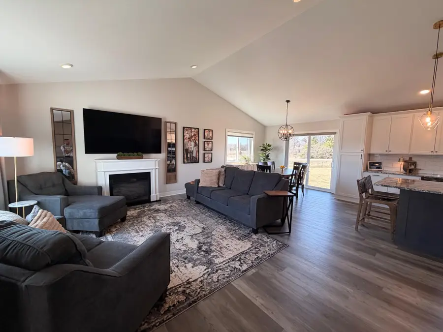 1608 Sugar Avenue, Pine Island, MN 55963 - #3