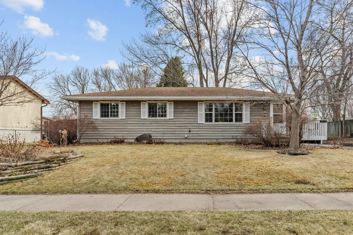 950 Blackoaks Lane, Anoka, MN 55303 - #1