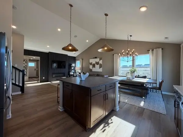 1649 Lund Way, Shakopee, MN 55379