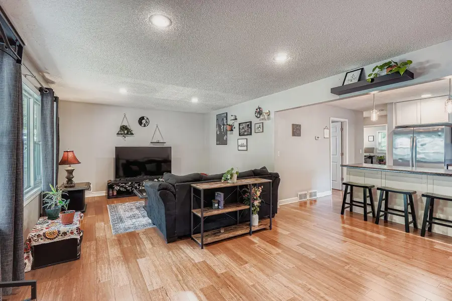 3142 Grimes Avenue N, Robbinsdale, MN 55422 - #3