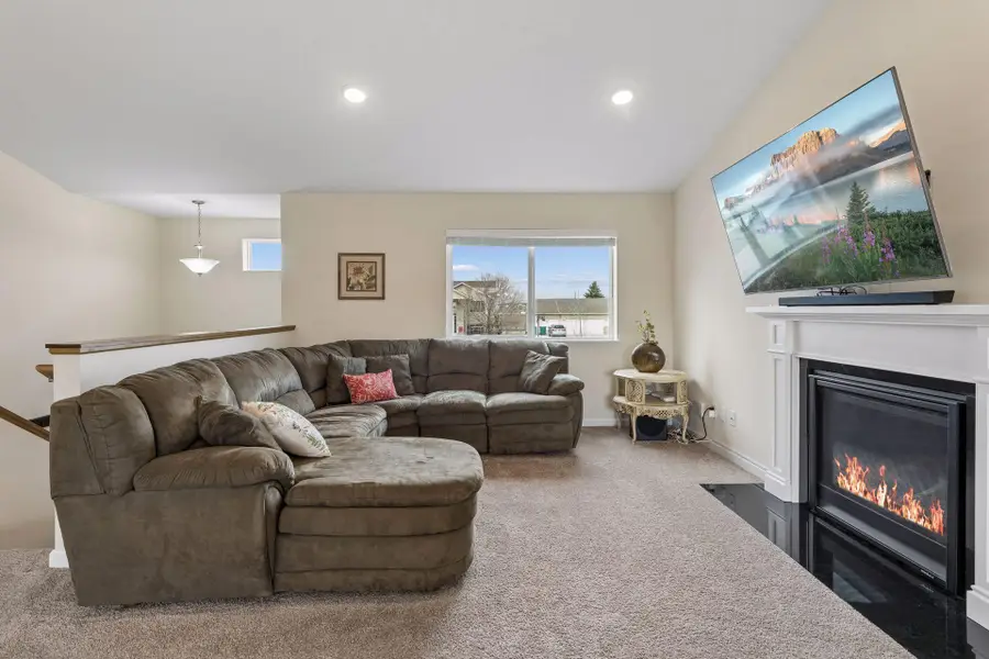 1192 Farmers Lane, Belle Plaine, MN 56011 - #3