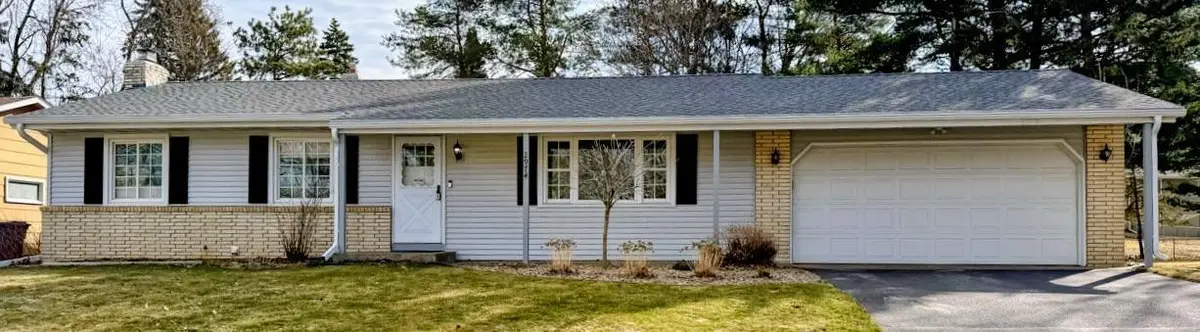 2974 Howard Street N, Maplewood, MN 55109 - #1