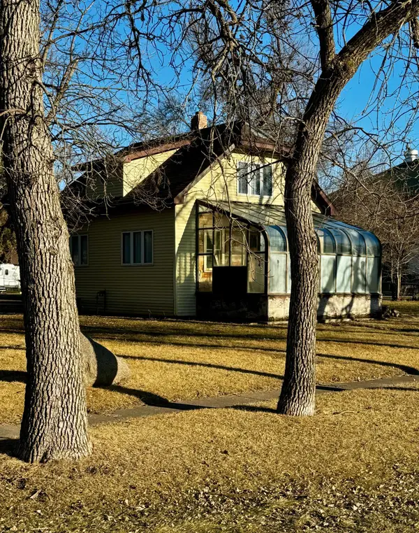 205 Wilcox Avenue N, Buffalo, ND 58011